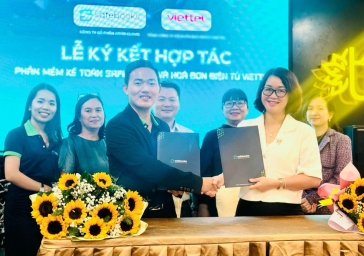Lễ kí kết hợp tác Phần mềm kế toán Safebooks và Viettel HCM - Tổng Công ty Viễn Thông Viettel